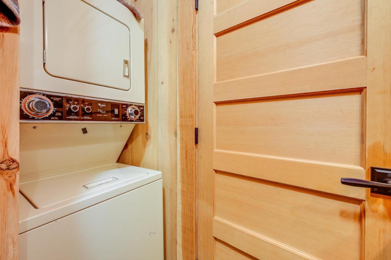 Enchanting Creekside Cabin Near Kings Canyon Park! Badger Exterior photo