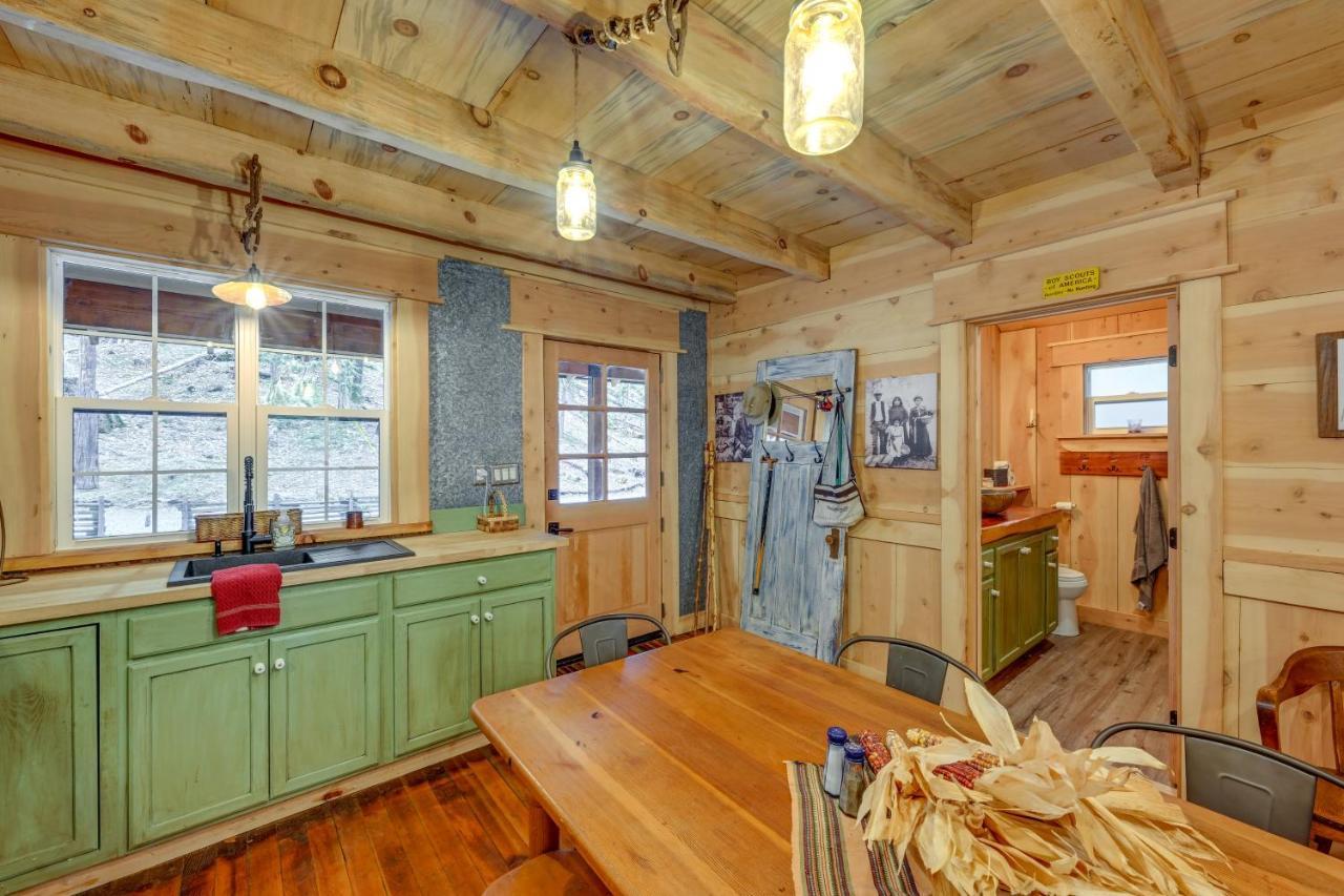 Enchanting Creekside Cabin Near Kings Canyon Park! Badger Exterior photo