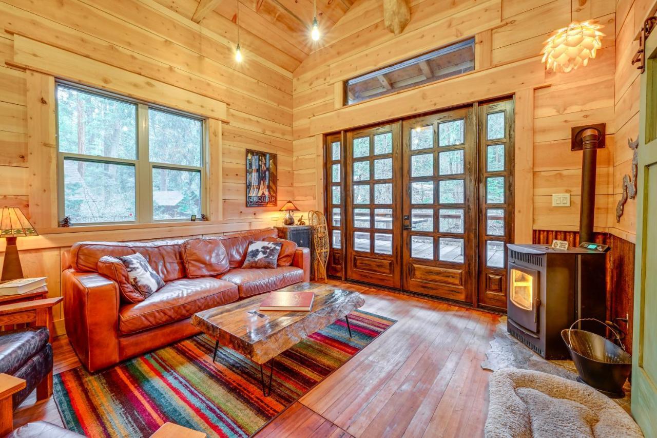 Enchanting Creekside Cabin Near Kings Canyon Park! Badger Exterior photo